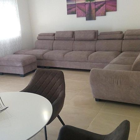 Apartment Brno Pula Dış mekan fotoğraf