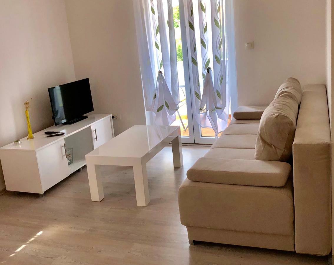Apartment Brno Pula Dış mekan fotoğraf